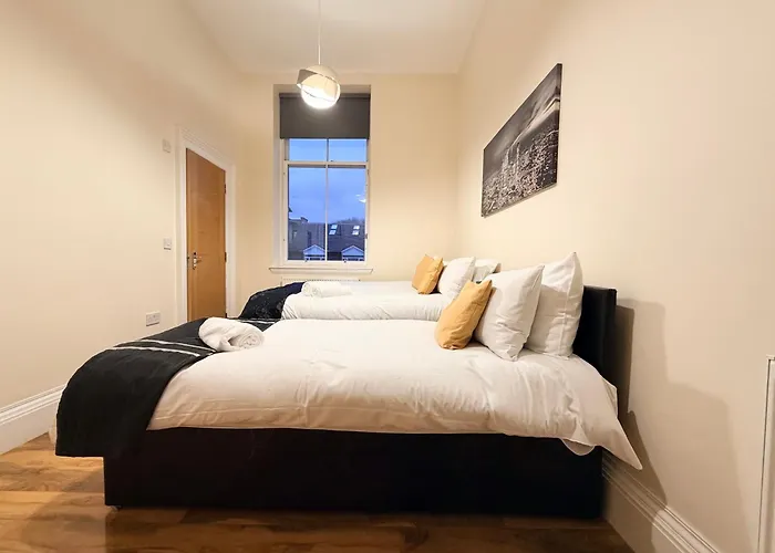 Daire New 2 Bed With Stunning Views Of Arthur Seat Mountain Edinburgh