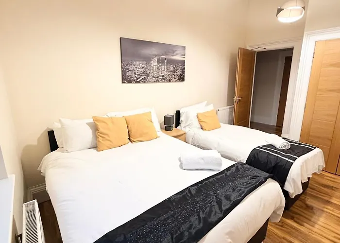 New 2 Bed With Stunning Views Of Arthur Seat Mountain