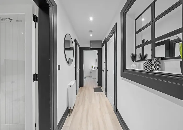 Upper Grove 2 Bedroom - * Edinburgh