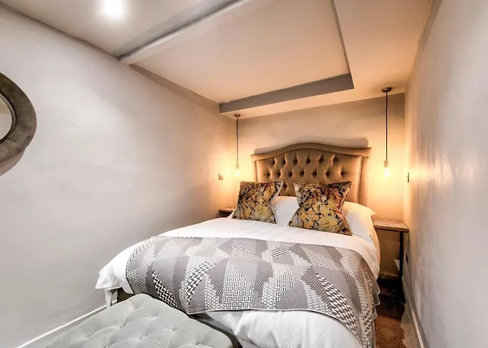 Scotland St - Stylish In Famous Edinburgh's New Town *