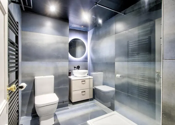 Scotland St - Stylish In Famous Edinburgh's New Town *