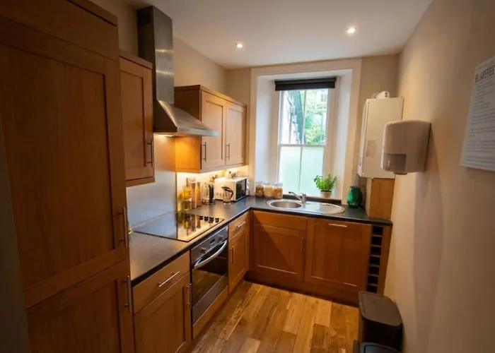 Apartment-free Parking-by Homes *