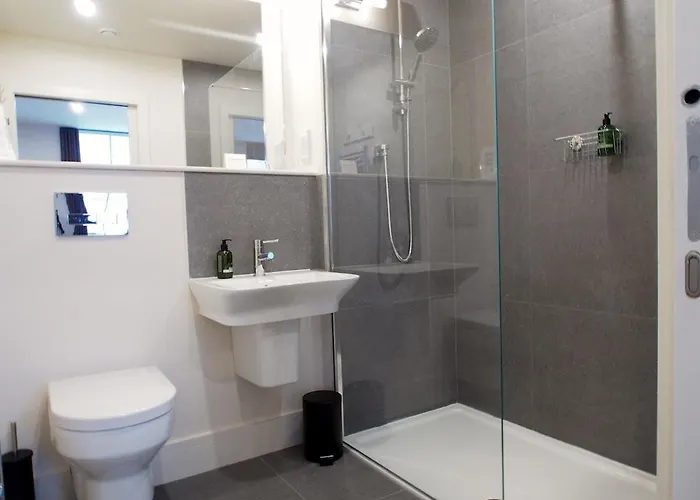 Stylish, Modern On Easter Road - Flat 2, Elgin House Edinburg