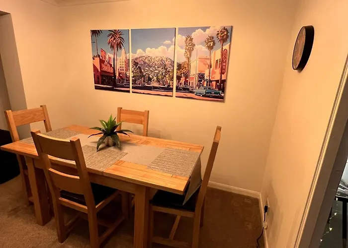 Cozy Twin Easy Access Free Parking *