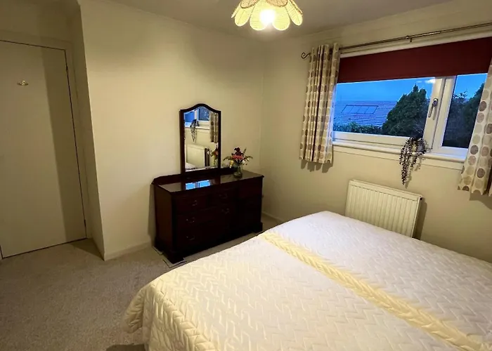 Cozy Twin Easy Access Free Parking Edinburg