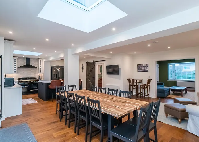 Spacious 5-bed With Garden Parking - Pass The Keys 度假居 爱丁堡