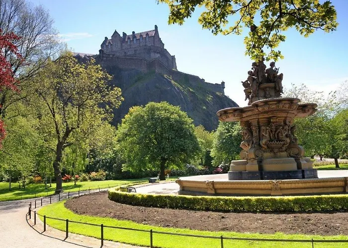 בית נופש 2 Bed In E1981 *