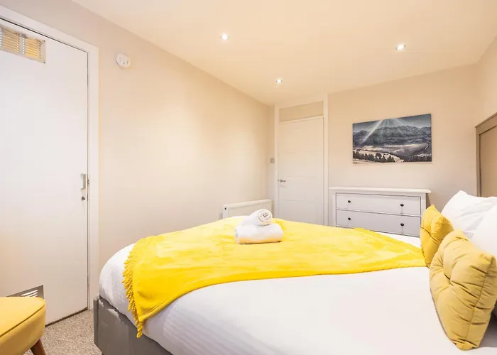 Bright 1-bed With Garden Near Braid Hills Golf Course Edinburgh