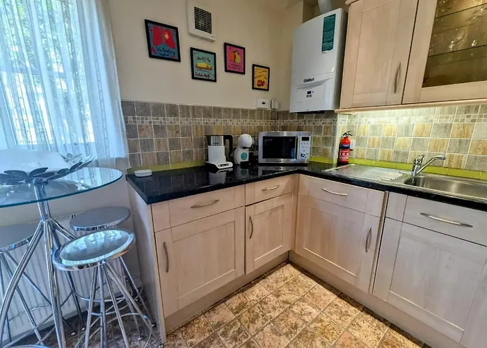 度假居 Charming Center With Free Parking