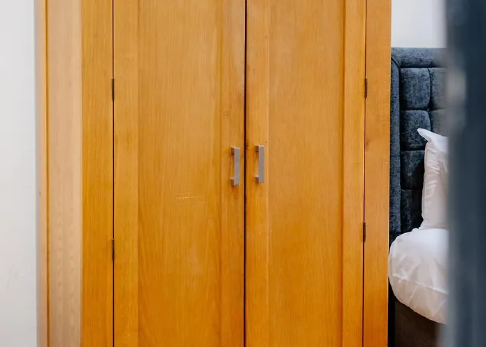 Mcdonalds House 12 Guests 10 Beds 15' Centre * Edinburgh