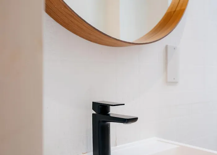 Nyaraló Mcdonalds House 12 Guests 10 Beds 15' Centre