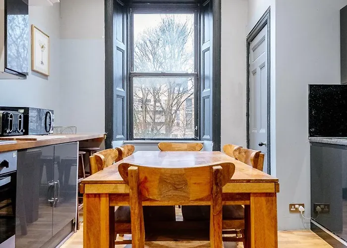 Mcdonalds House 12 Guests 10 Beds 15' Centre * Edinburgh