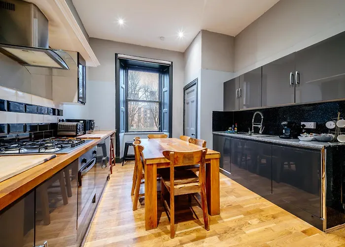 Mcdonalds House 12 Guests 10 Beds 15' Centre Сasa de vacaciones Edimburgo