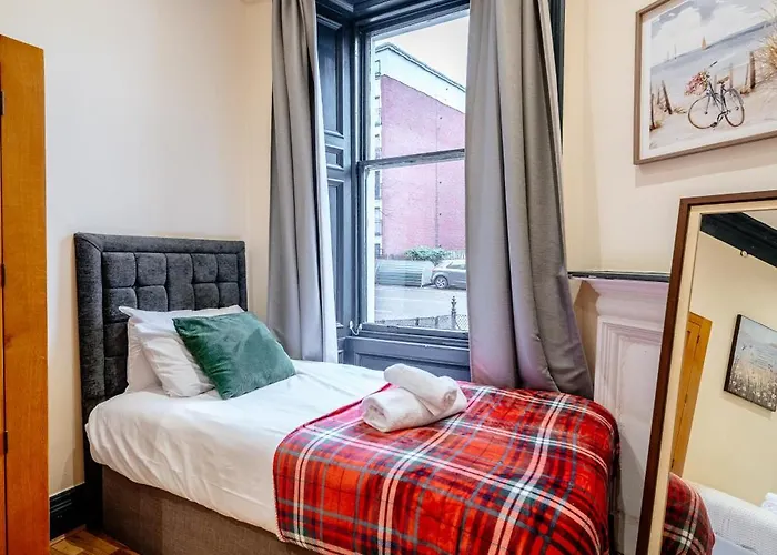 Сasa de vacaciones Mcdonalds House 12 Guests 10 Beds 15' Centre Edimburgo