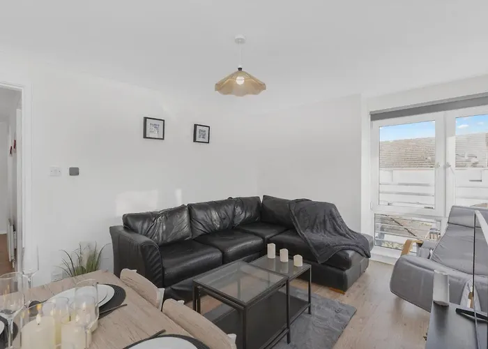 アパート Cozy 2br With Car Parking エディンバラ