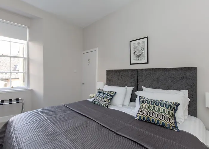 Grassmarket Modern Two Bedroom Apartmán
