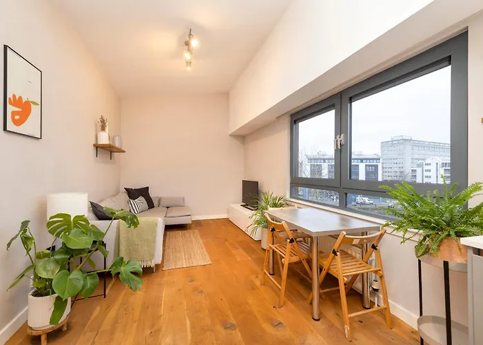 アパート Stylish 2-bedroom In Leith *
