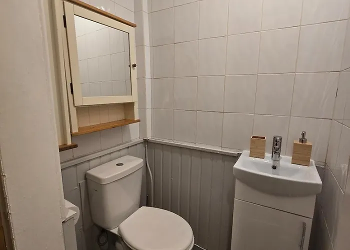 شقة Comfy Semi-central Near Entertainment Park *