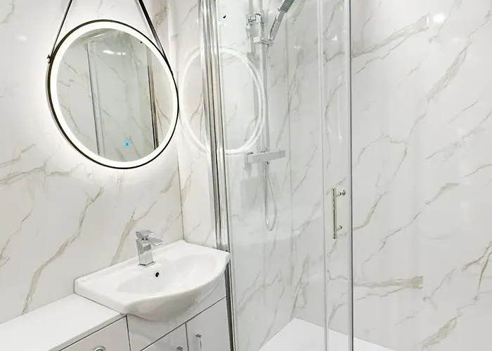 Holyrood Holidays * Εδιμβούργο