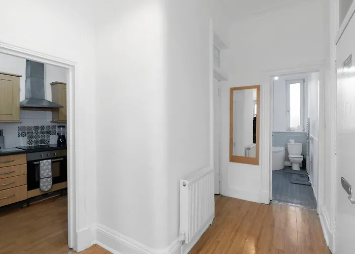 Bright 2 Bedroom Flat On Leith Walk Апартаменты Эдинбург