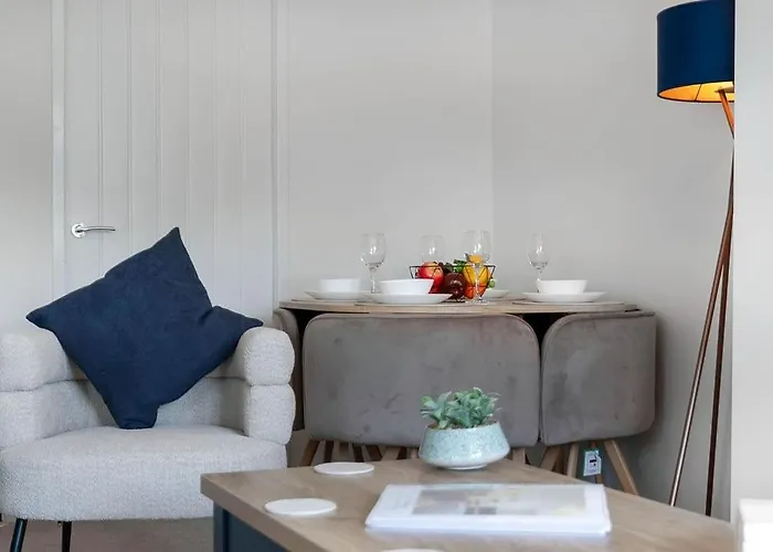 アパート Fraser Apartment- 2 Bedrooms Inverleith, エディンバラ