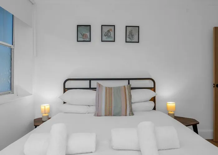 Stylish 1br Urban Stay, Centre