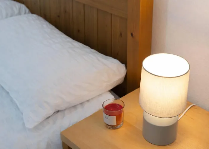 Апартаменты Bright 2 Bedroom Flat On Leith Walk Эдинбург