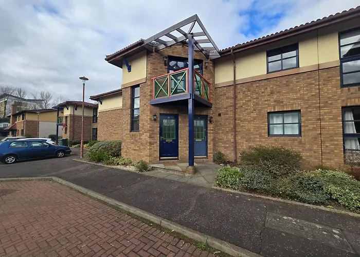 Apartment Fettes - Homely 2bd In Quiet Development *