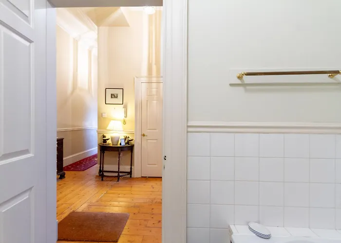 Апартаменты Regal 2bd Georgian Flat In The Heart Of Эдинбург