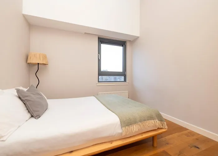 Stylish 2-bedroom In Leith アパート *