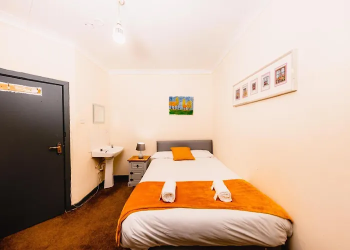 Cosy And Charming Old Town Edinburgh