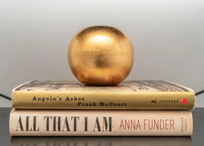 Charming 2-bed Flat Steps From The Royal Mile - Pass The Keys Edinburgh