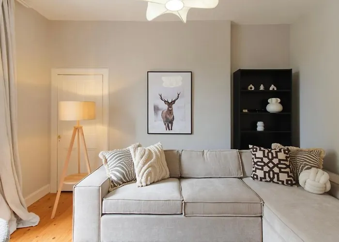 Cosy Stylish Flat - Pass The Keys * Edinburgh