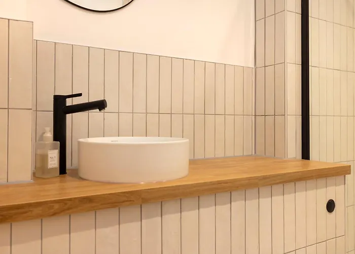 Stylish 2-bedroom In Leith * エディンバラ