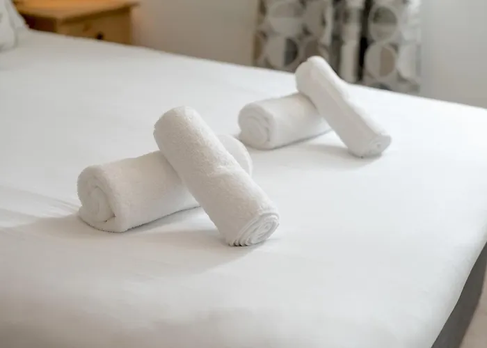 Apartamento Stylish 2-bed Flat With Balcony Near Haymarket - Pass The Keys