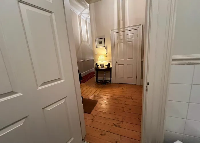 Апартаменты Regal 2bd Georgian Flat In The Heart Of