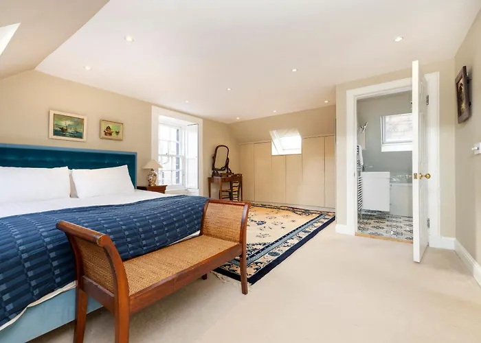 Luxury Family Flat In New Town Edinburgh