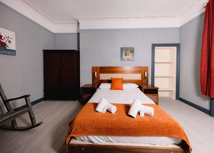 Lovely By Calton Hill Édimbourg