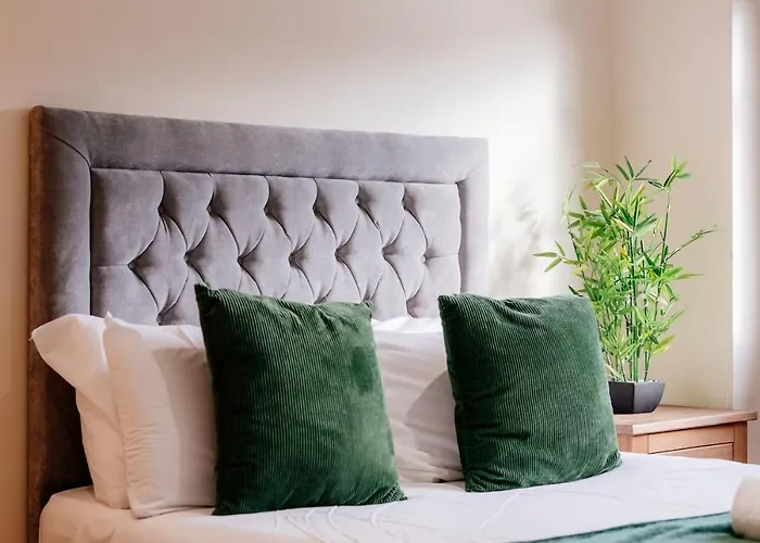 Lejlighed Bottom Of Royal Mile 7 Beds Sleeps 12 3 Bthrooms *