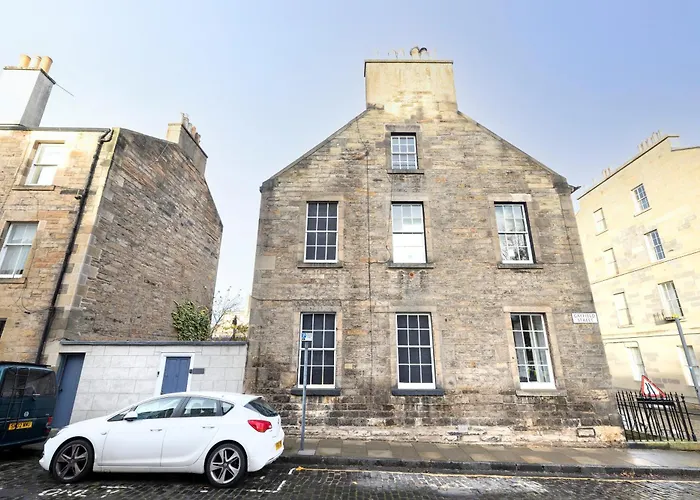 Luxury Family Flat In New Town * Edinburgh
