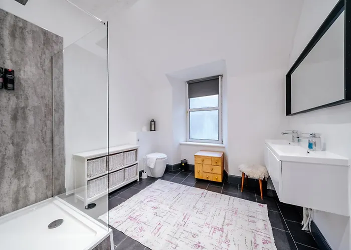 Daire Percys Place Sleep 11, 15 Minute To Centre Free Parking