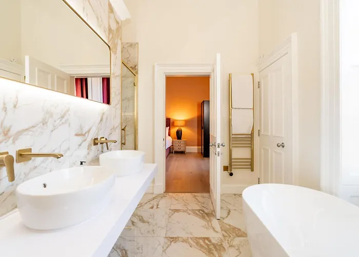 Appartement Dragon Luxury At Rutland Square