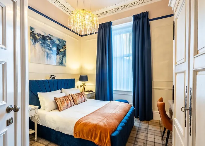 The Gifford 4* Edinburgh
