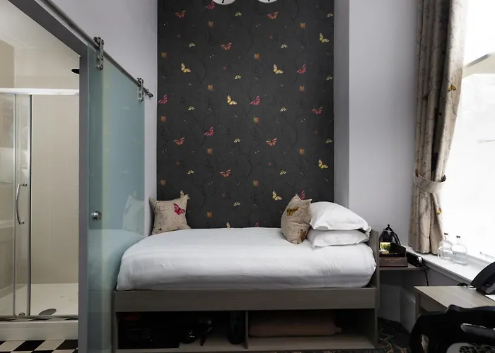 Отель 24 Royal Terrace Эдинбург