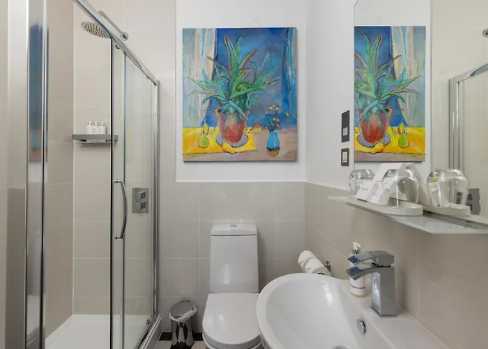 Отель 24 Royal Terrace Эдинбург