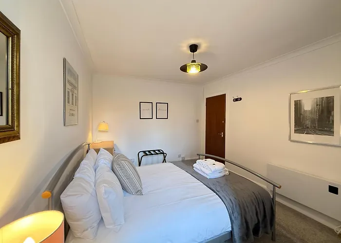 4 Royal Mile Flat Near Castle Edinburgh