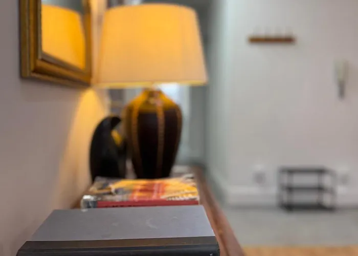 4 Royal Mile Flat Near Castle