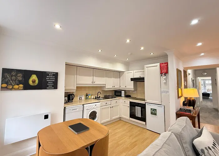 Apartment 4 Royal Mile Flat Near Castle Edinburgh