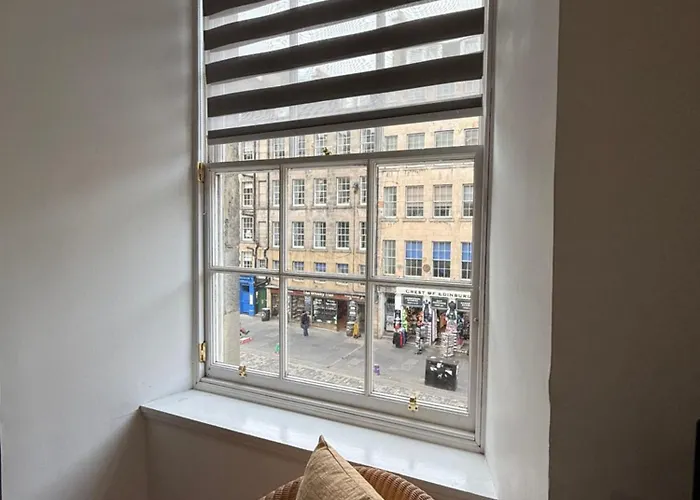 4 Royal Mile Flat Near Castle Edinburgh