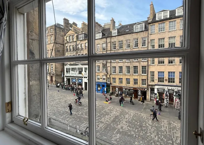 Apartment 4 Royal Mile Flat Near Castle